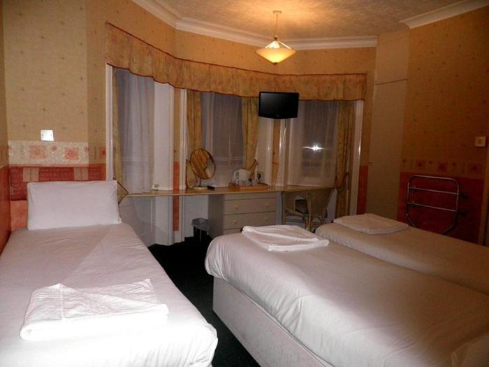 Serenity Hotel بورنماوث المظهر الخارجي الصورة